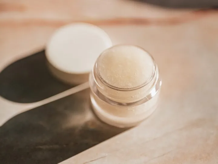 Ser Facial cu Vitamina C si Acid Hialuronic Pro